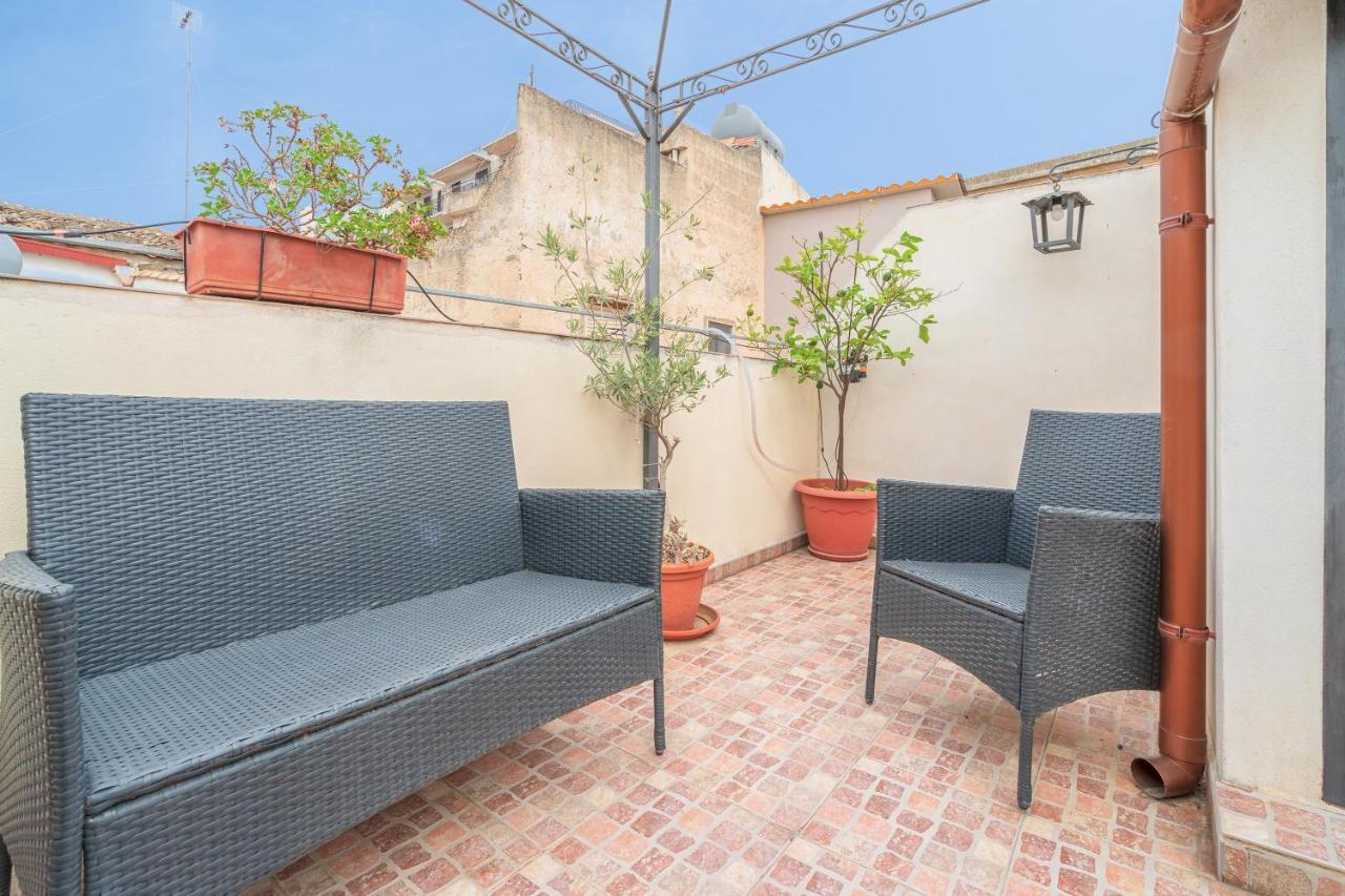 Pomona Dynamic Apartman Noto Kültér fotó